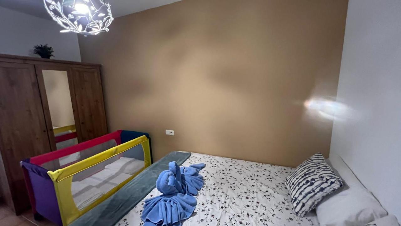Vivienda Vacacional Orquidea コラレホ 部屋 写真
